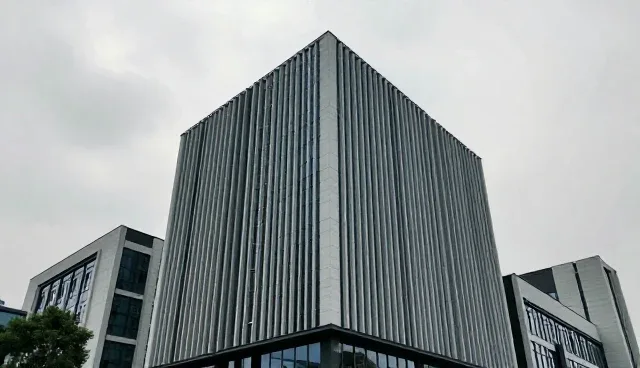 渠道管理在批发零售中的性能表现与适用场景分析